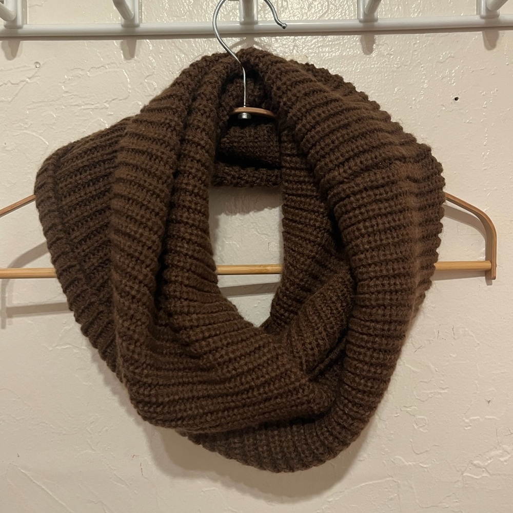 Chic Brown Knit Infinity Scarf